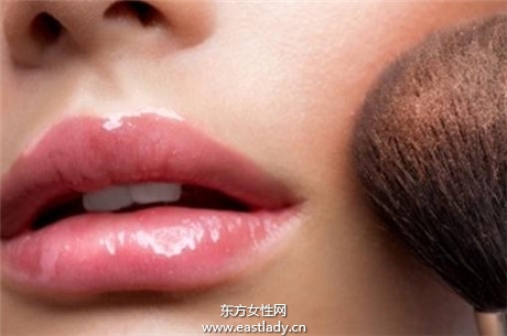 超強(qiáng)腮紅畫(huà)法打造精致小臉