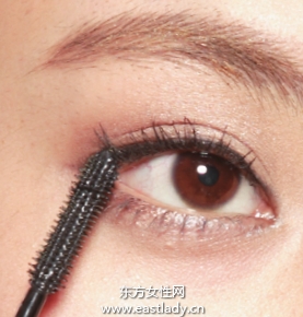 使平直的睫毛更顯卷翹的畫(huà)法