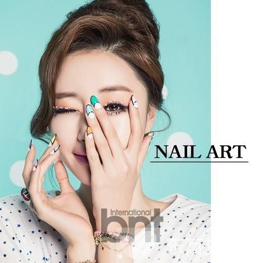  夏日女神 活力彩妝清爽甜蜜魅力十足