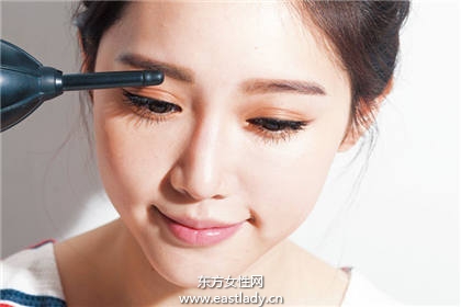 韓星都擁有好妝容 原來他們背后有一位。。。