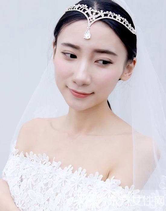 新娘妝的畫法步驟教程 讓每個女生都能成為最美的新娘