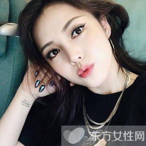 跟Pony大師學(xué)15款好氣色妝容 讓你美出新花樣