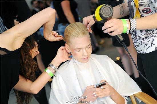 5種不同腮紅另類畫法 激發(fā)你的靈感