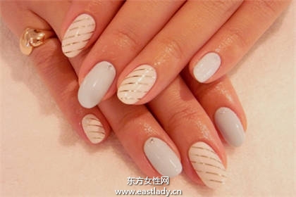 美甲教程之超炫金屬美甲設(shè)計(jì)