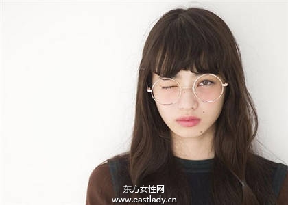 韓妞也愛用腮紅 太妍腮紅妝秀嫵媚姿態(tài)