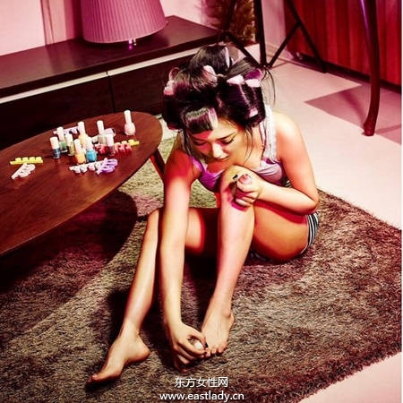 夏末秋初腳指甲保養(yǎng)別忽略