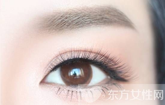 化新娘妝的六大步驟 5點(diǎn)事項(xiàng)需注意