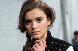 日系 秋高氣爽 妝容 打造透明立體小妝感