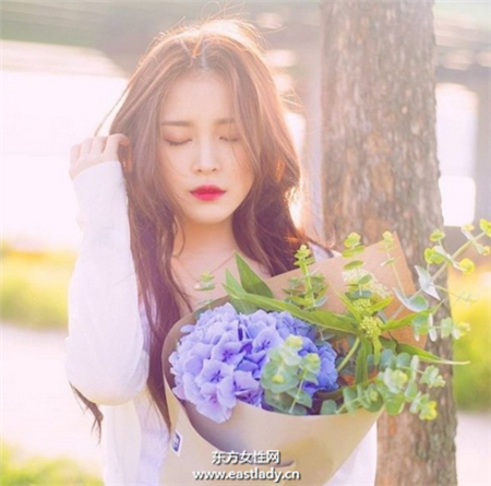 跟韓國彩妝達(dá)人學(xué)化妝 成韓妝百變女王