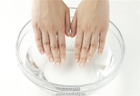 居家手部保養(yǎng)程序大公開 在家也可以輕松做