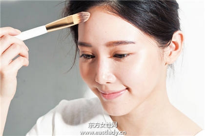 韓星都擁有好妝容 原來他們背后有一位。。。