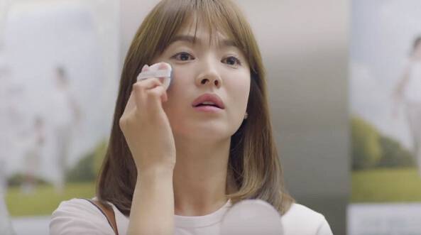 這才是氣墊粉底的正確用法 再不學(xué)就OUT了