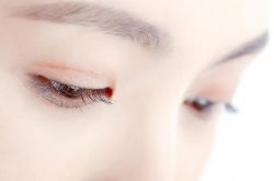 五款眉型與臉型的搭配技巧 趕快學(xué)起來