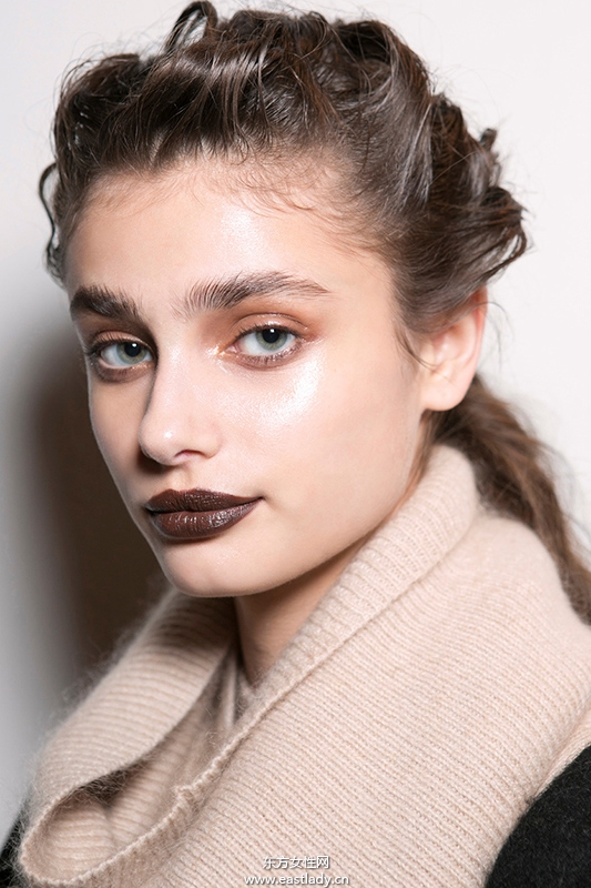 2016美妝流行趨勢 聽說今年流行咖唇