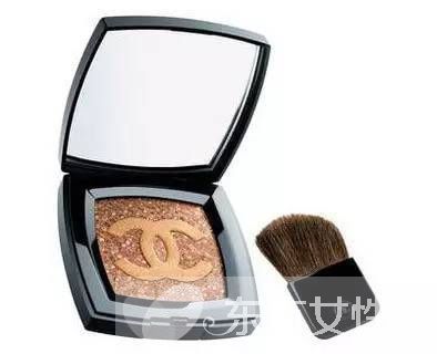 俗話說(shuō)得好 修容刷的好臉蛋一圈小