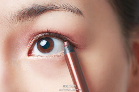 白玫瑰金3D眼 擺脫冬日沉重感