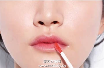 紅色系妝容讓你的夏日充滿熱血活力