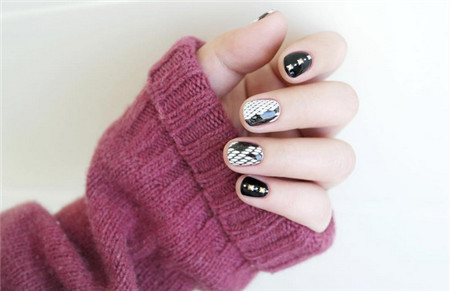 今秋最夯的美甲設(shè)計方案 每一款都很很棒的喲