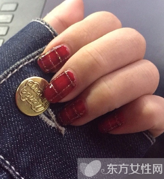 換季想時髦 那就趕緊來一款 格子甲 吧