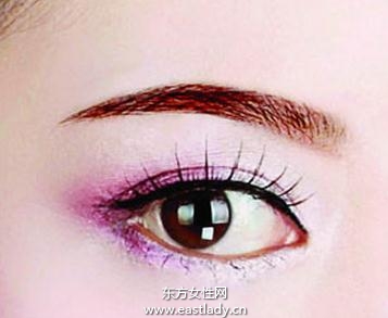 畫眉要與臉形協(xié)調(diào)一致