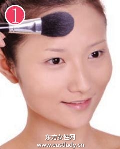 深邃迷人煙熏妝畫法 塑造女性嫵媚迷離美態(tài)