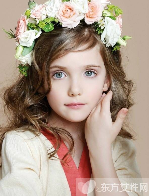 腮紅怎么打顯臉小 初學(xué)化妝的女生一定要看哦