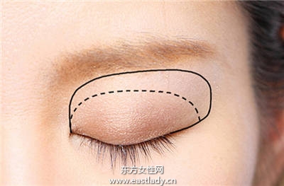 擄獲學(xué)長(zhǎng)心就靠這招啦 超無(wú)辜童顏妝一招搞定