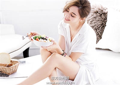 看女星們的睡醒妝 素顏也很美