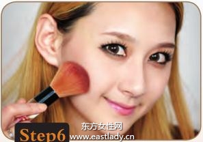 極致簡約歐美風妝容 簡單不失女人味