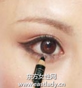 區(qū)域描畫(huà)法畫(huà)出讓人羨慕大眼妝