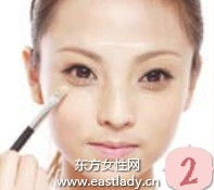 珍珠潤(rùn)澤底妝提升性感魅力指數(shù)