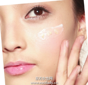 肌膚遮瑕法改善暗沉與斑點(diǎn)