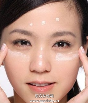 神奇飾底乳讓毛孔無處藏身