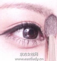 五個簡單快速化妝小秘訣