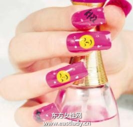 美甲教程之打造可愛笑臉彩繪美甲