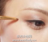 區(qū)域描畫(huà)法畫(huà)出讓人羨慕大眼妝