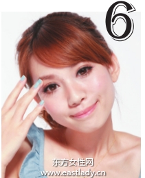 輕盈無(wú)瑕透明裸效底妝的畫(huà)法