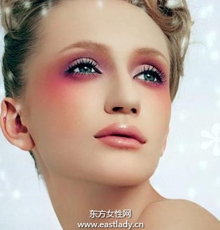 化妝八步走 輕松修飾無暇面容