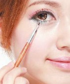 夢幻色彩妝容化妝步驟 用童話色彩變身吧