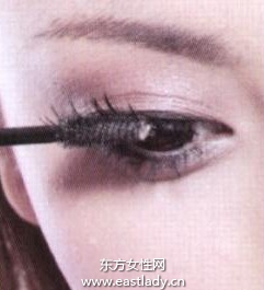 五個簡單快速化妝小秘訣