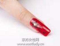 美甲教程之打造紅色誘惑彩繪美甲