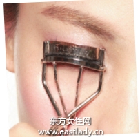 睫毛膏怎么刷塑造扇形睫毛