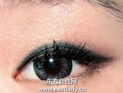 上揚眼線畫法立馬打造神采奕奕電眼