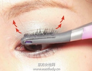 使用睫毛膏打造美麗睫毛