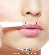 勾勒完美唇形的唇妝畫法