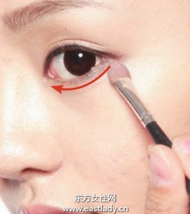 眼線膏描畫(huà)潤(rùn)澤上下眼線