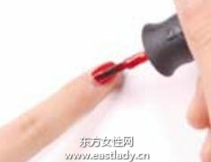 輕松4步驟涂出完美甲面