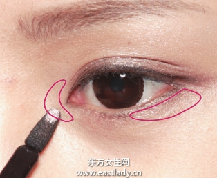 眼妝的畫(huà)法之畫(huà)出茶色眼妝