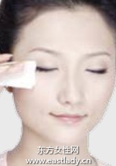 簡單六步輕松卸掉睫毛膏