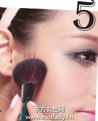 質(zhì)感輕盈光感裸效底妝